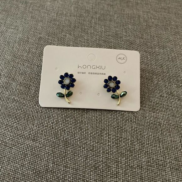 Flower Stud Earrings  - Picture 2 of 4